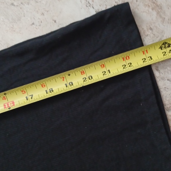 BEBE Cut Out Shoulder Top - Picture 6 of 8